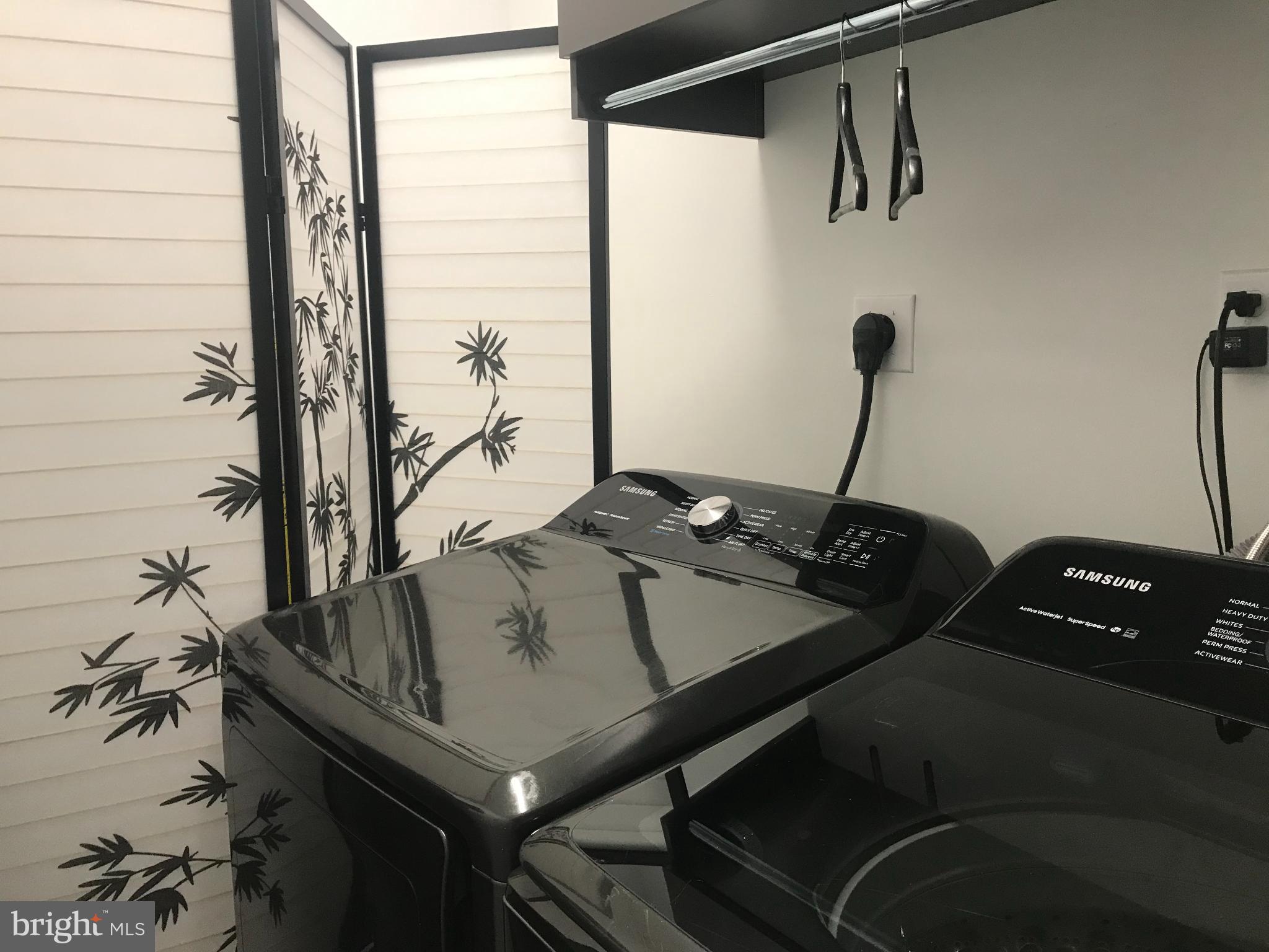 1221 Cox Neck Road Chester, MD 21619 - Photo 26 of 35 a view of balcony with wooden floor