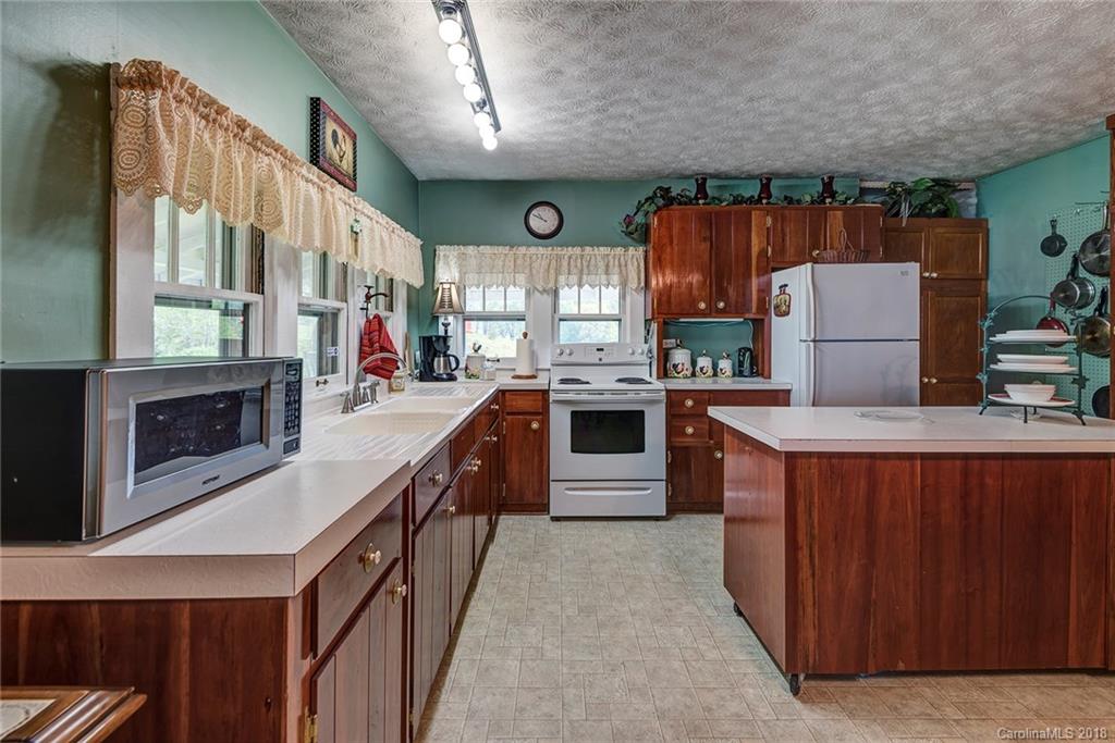 364 Smokey Cove Road Canton, NC 28716 - Photo 14 of 27