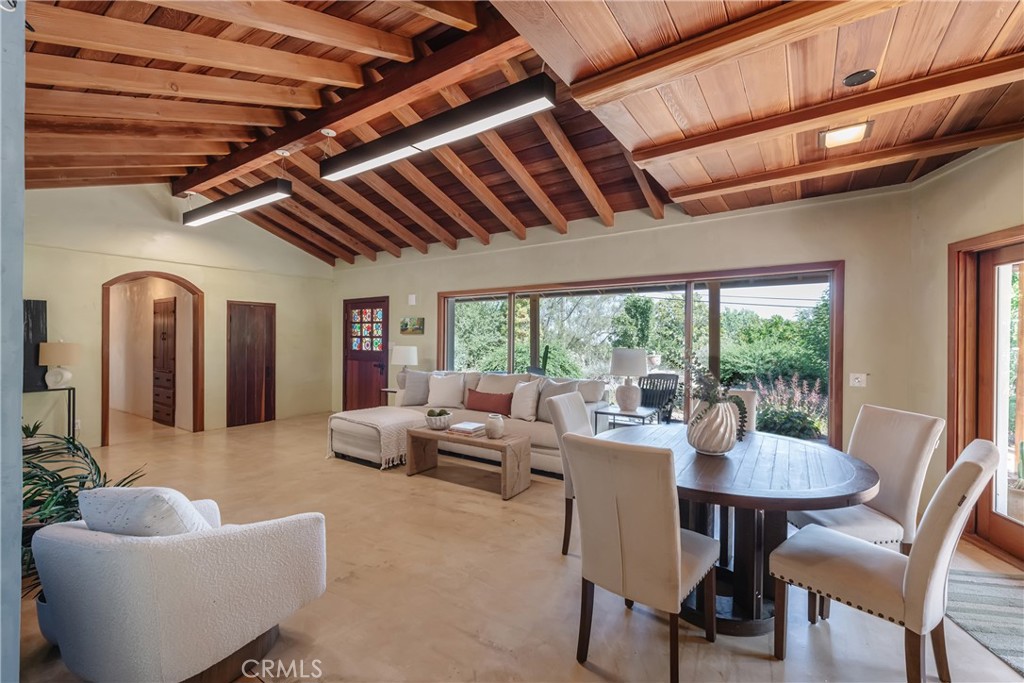 2 Chuckwagon Road Rolling Hills, CA 90274 - Photo 12 of 76