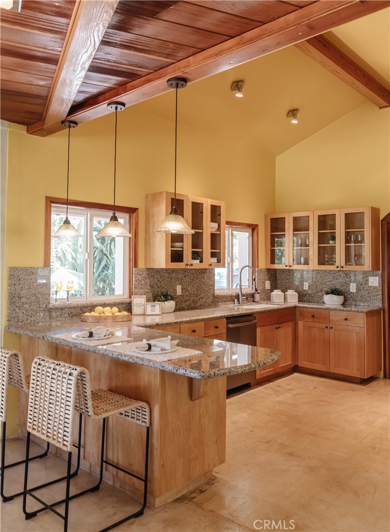 2 Chuckwagon Road Rolling Hills, CA 90274 - Photo 20 of 76