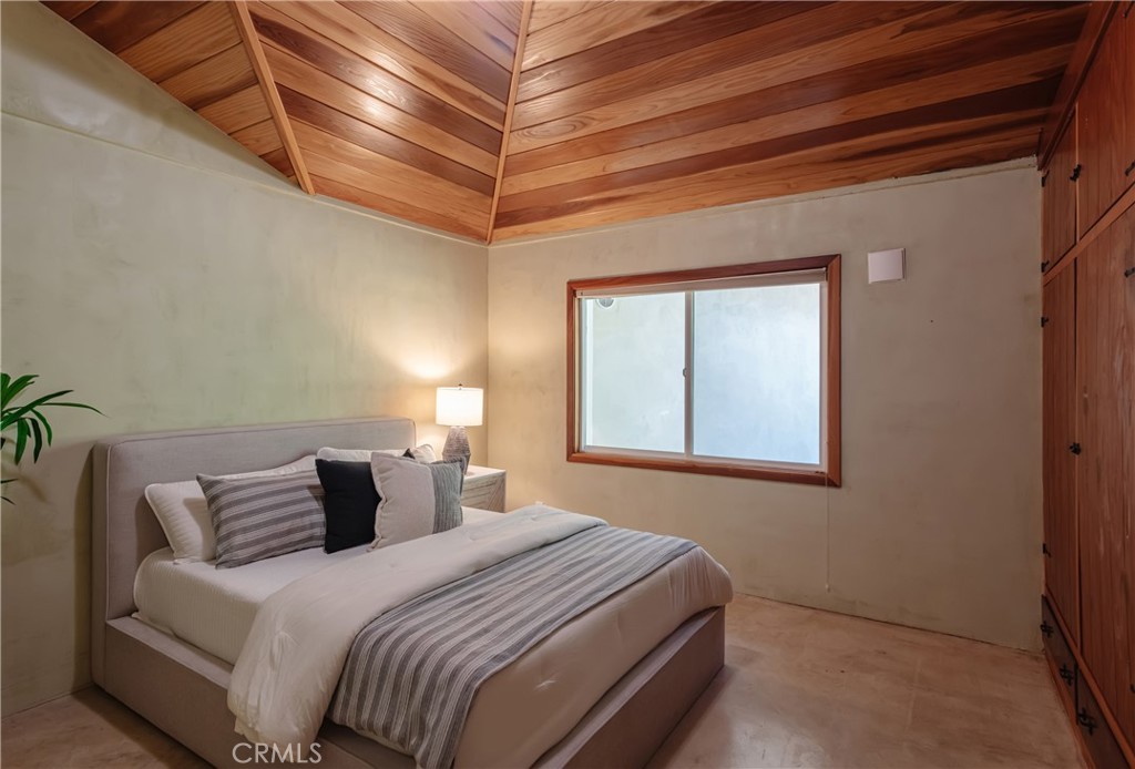 2 Chuckwagon Road Rolling Hills, CA 90274 - Photo 31 of 76