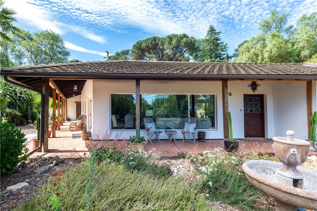 2 Chuckwagon Road Rolling Hills, CA 90274 - Photo 38 of 76