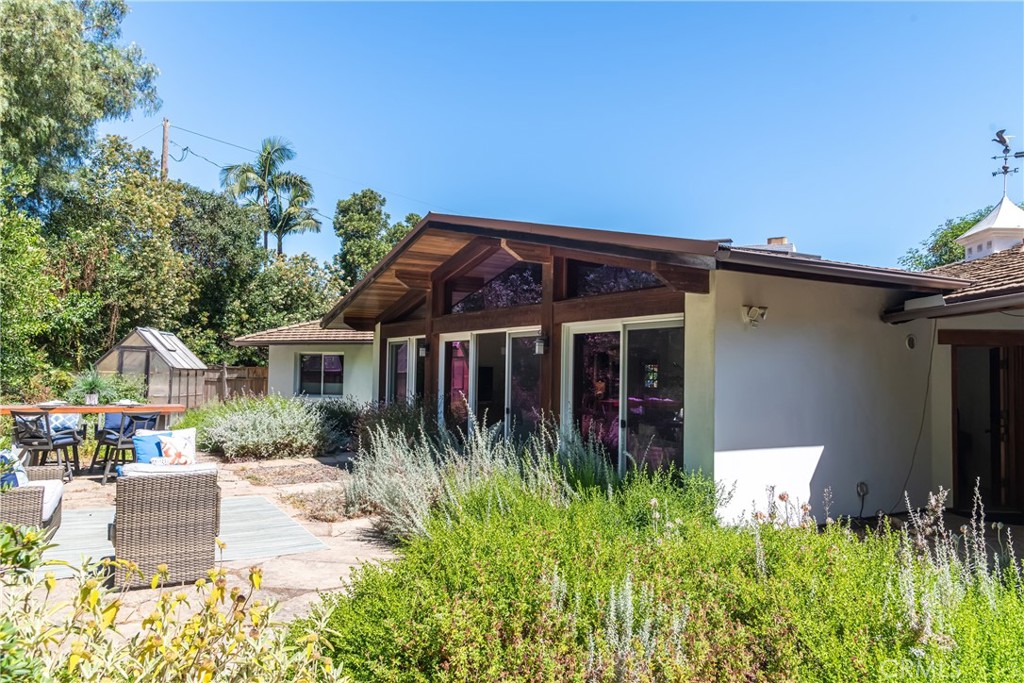 2 Chuckwagon Road Rolling Hills, CA 90274 - Photo 43 of 76