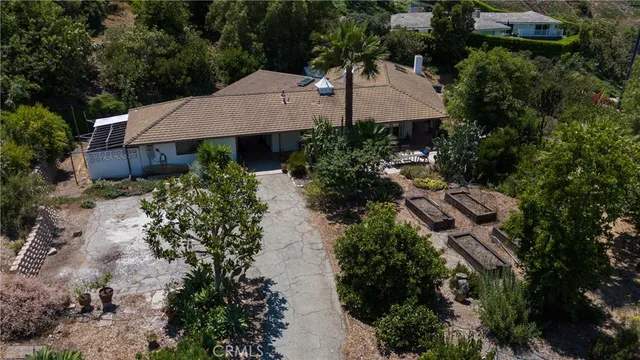 $2,600,000 | 2 Chuckwagon Road, Rolling Hills, CA 90274