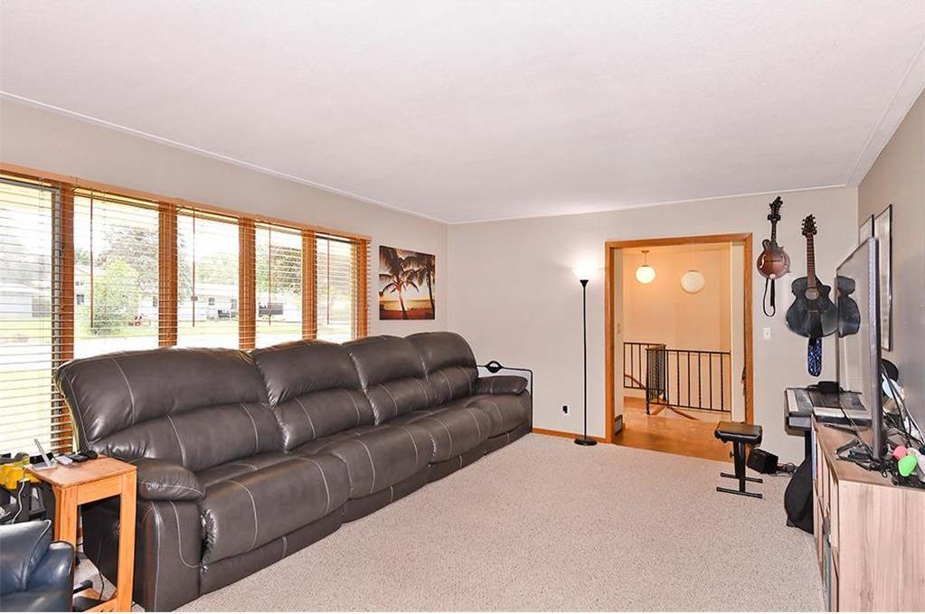 612 7th Avenue Southwest Faribault, MN 55021 - Photo 10 of 25