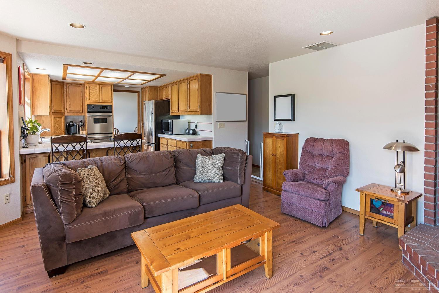 63311 Abbey Rd Bend Bend, OR 97701 - Photo 7 of 25 Gallery Image 7