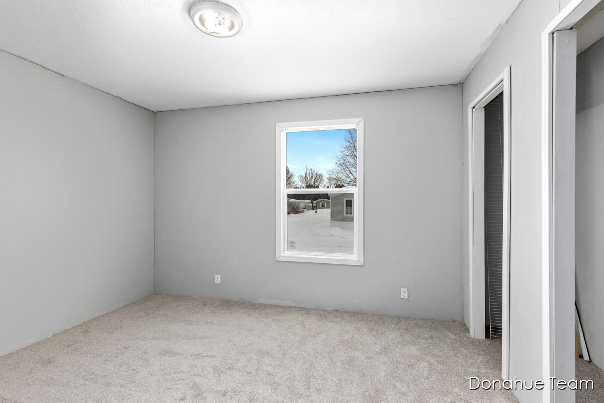 1800 West Main Street, Unit 50 Lowell, MI 49331 - Photo 14 of 20 IMG_1013 (22)