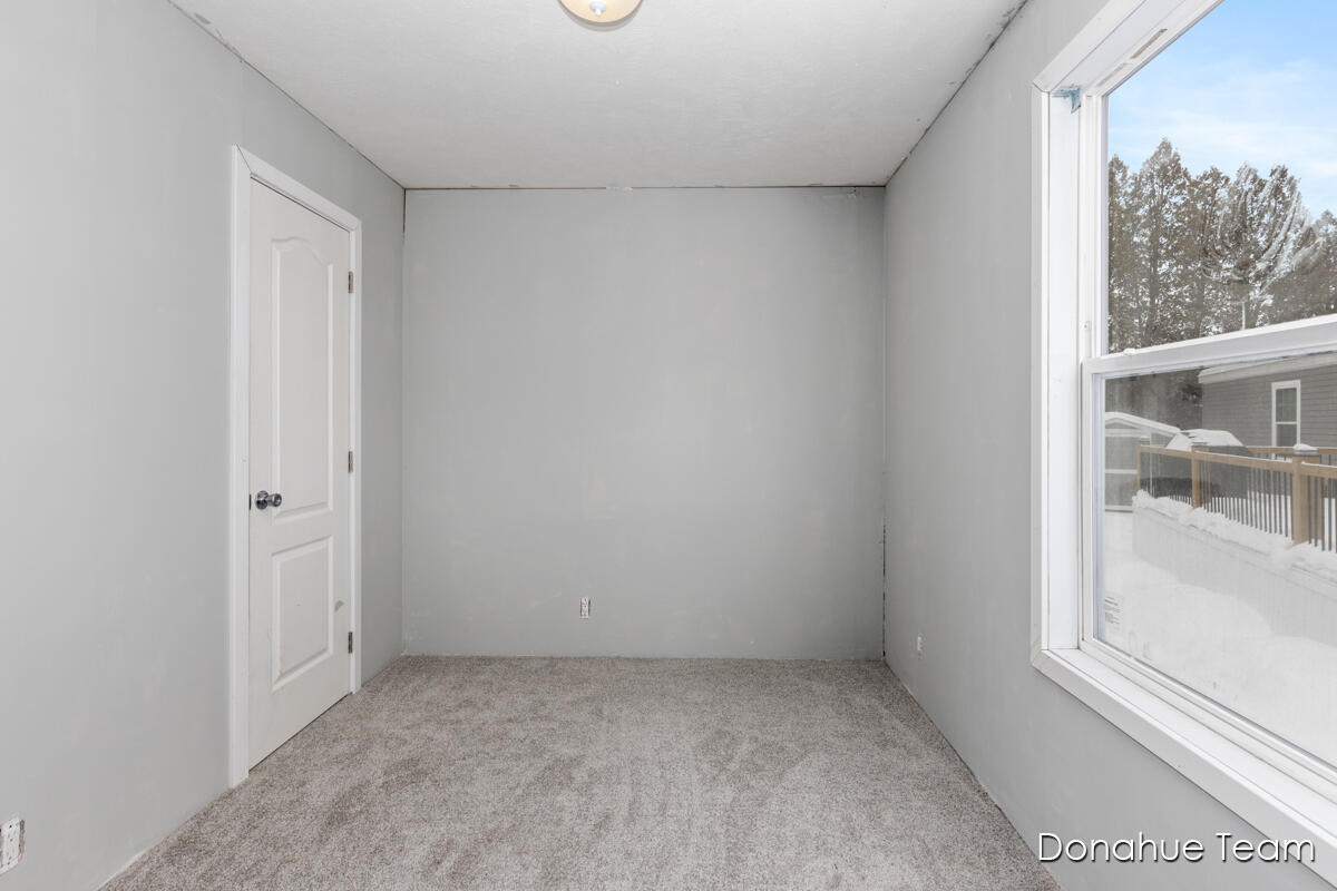 1800 West Main Street, Unit 50 Lowell, MI 49331 - Photo 17 of 20 IMG_1016 (23)