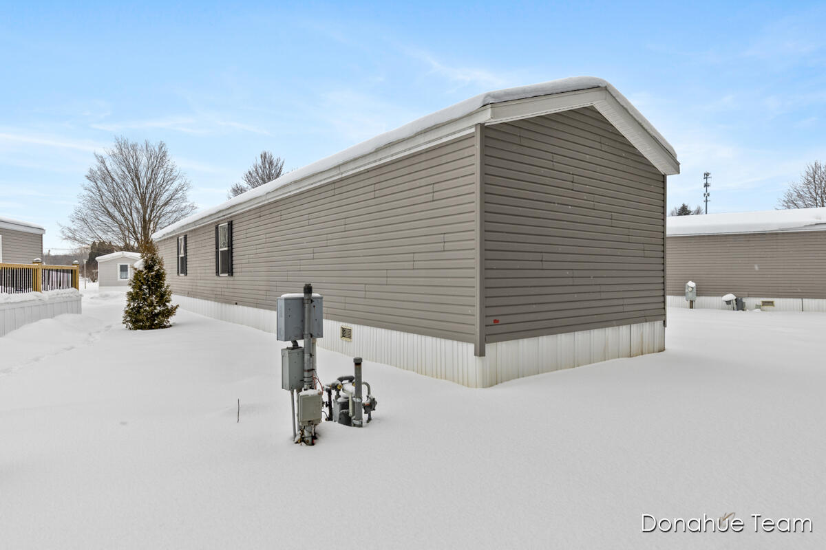 1800 West Main Street, Unit 50 Lowell, MI 49331 - Photo 20 of 20 IMG_1019 (19)