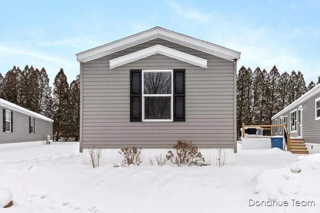 $79,000 | 1800 West Main Street, Unit 50, Lowell, MI 49331