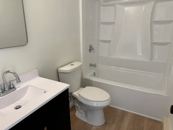 $850 | 106 South 3rd Avenue, Unit 3, Mendota, IL 61342