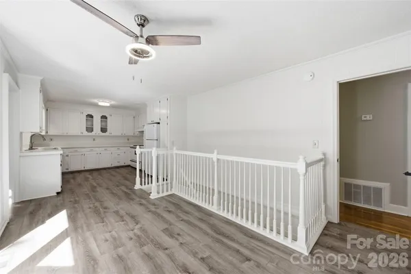 $400,000 | 1321 Saluda River Drive, West Columbia, SC 29169