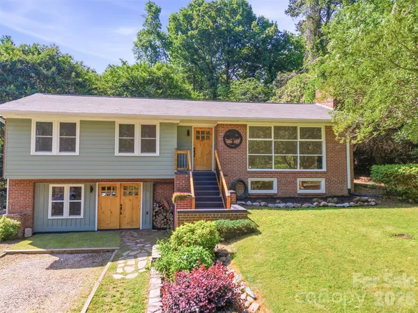 $400,000 | 1321 Saluda River Drive, West Columbia, SC 29169