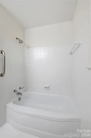 $400,000 | 1321 Saluda River Drive, West Columbia, SC 29169