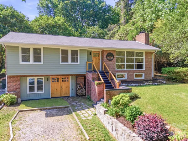 $400,000 | 1321 Saluda River Drive, West Columbia, SC 29169