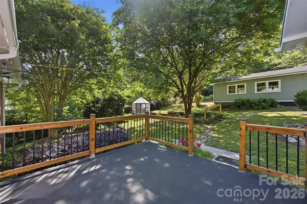 $400,000 | 1321 Saluda River Drive, West Columbia, SC 29169