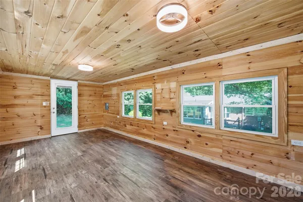 $400,000 | 1321 Saluda River Drive, West Columbia, SC 29169