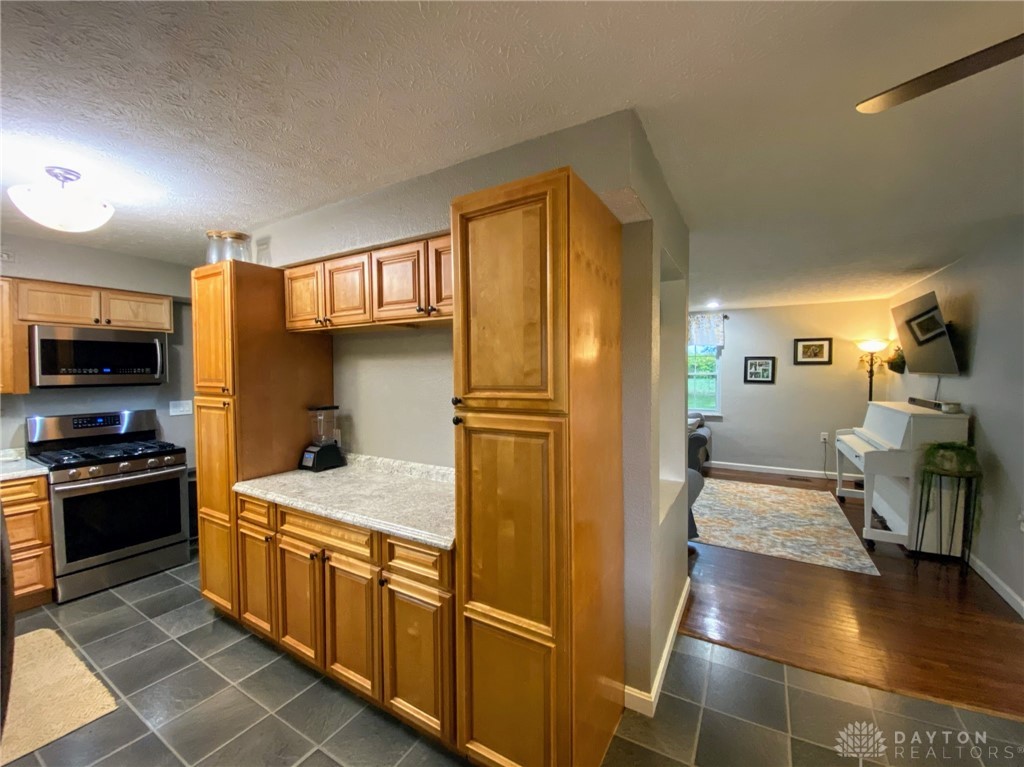 4116 Osborn Road Medway, OH 45341 - Photo 4 of 40 Gallery Image 4