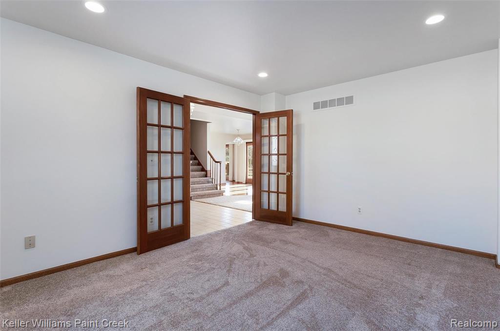 3247 Primrose Drive Rochester Hills, MI 48307 - Photo 5 of 27
