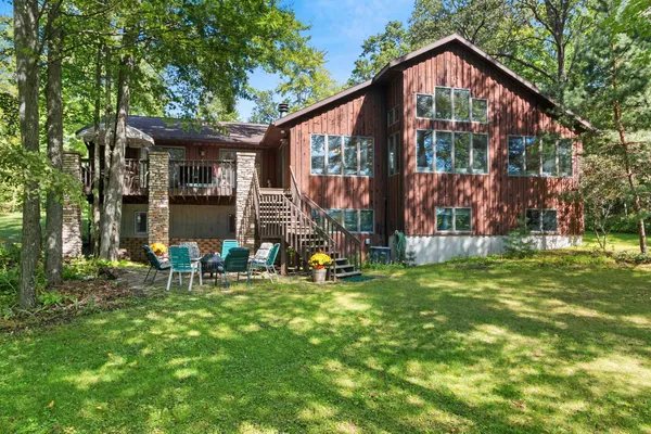 $580,000 | W5125 Lulu Lake Drive, Shawano, WI 54166