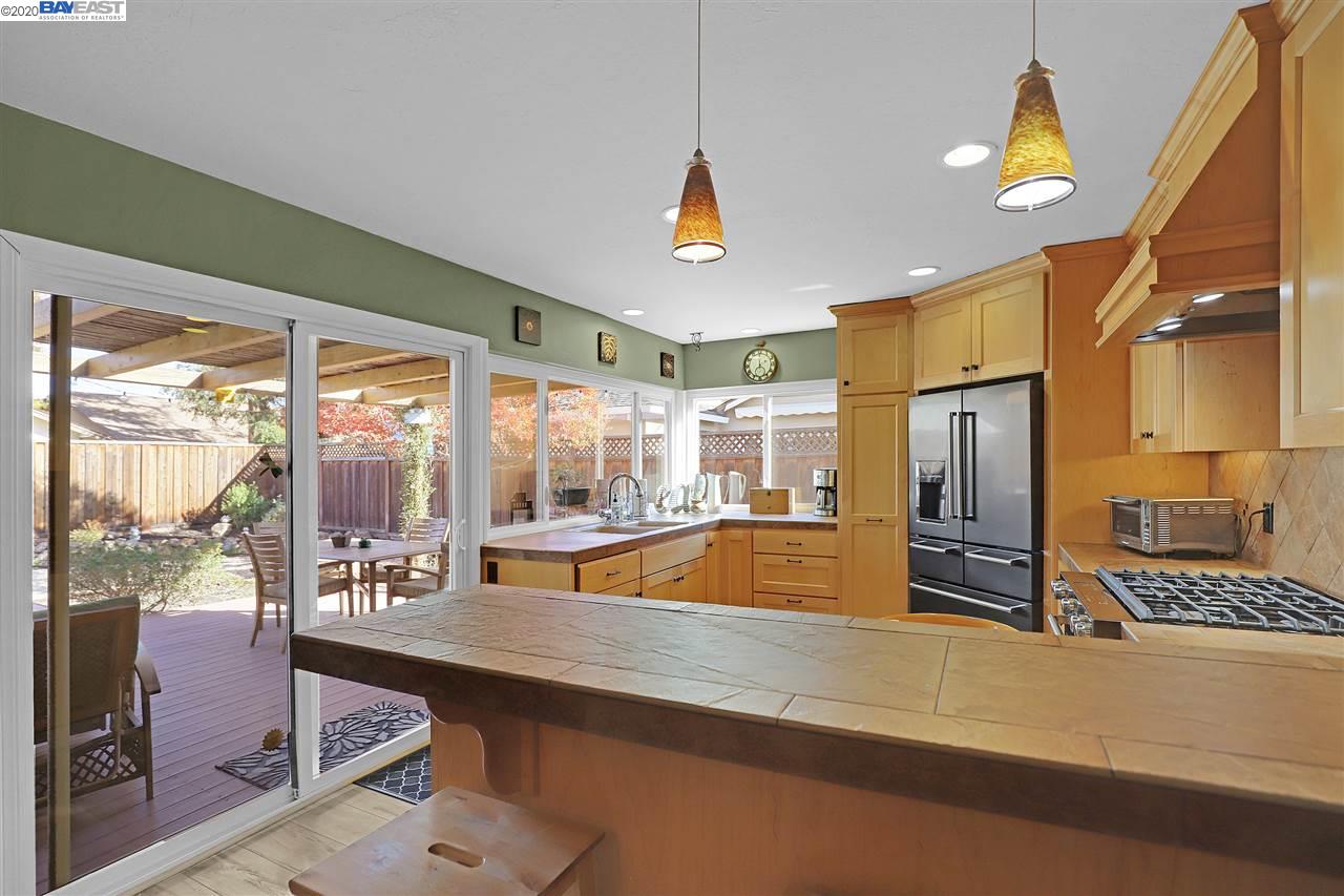 61 Shaw Place San Ramon, CA 94583 - Photo 12 of 24