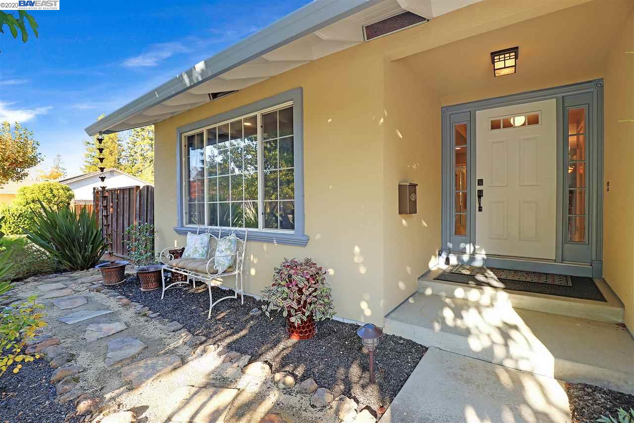 61 Shaw Place San Ramon, CA 94583 - Photo 3 of 24