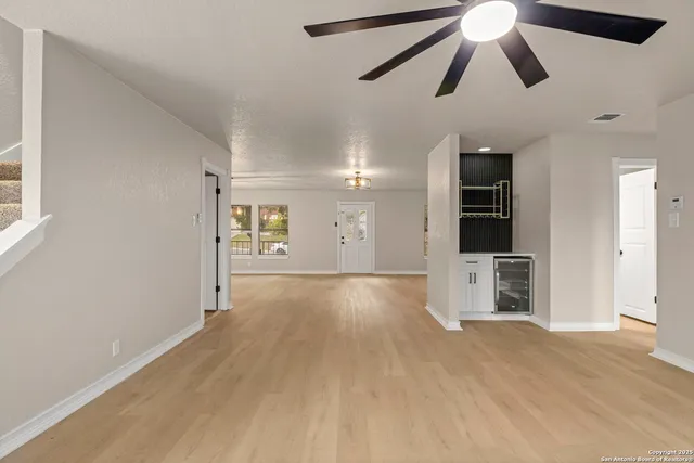 $575,000 | 7738 Oakhill Park Drive, San Antonio, TX 78249