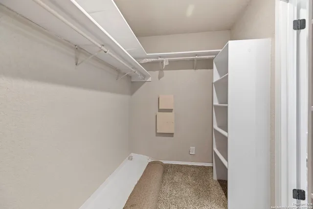 $575,000 | 7738 Oakhill Park Drive, San Antonio, TX 78249