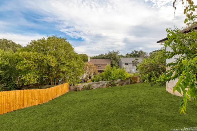 $575,000 | 7738 Oakhill Park Drive, San Antonio, TX 78249