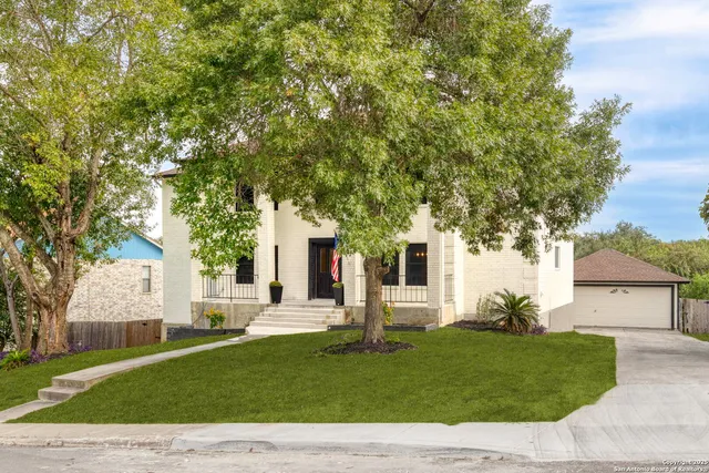 $575,000 | 7738 Oakhill Park Drive, San Antonio, TX 78249