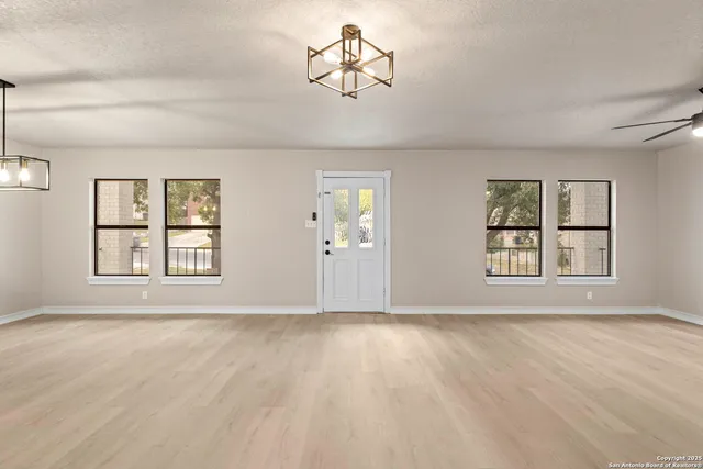 $575,000 | 7738 Oakhill Park Drive, San Antonio, TX 78249