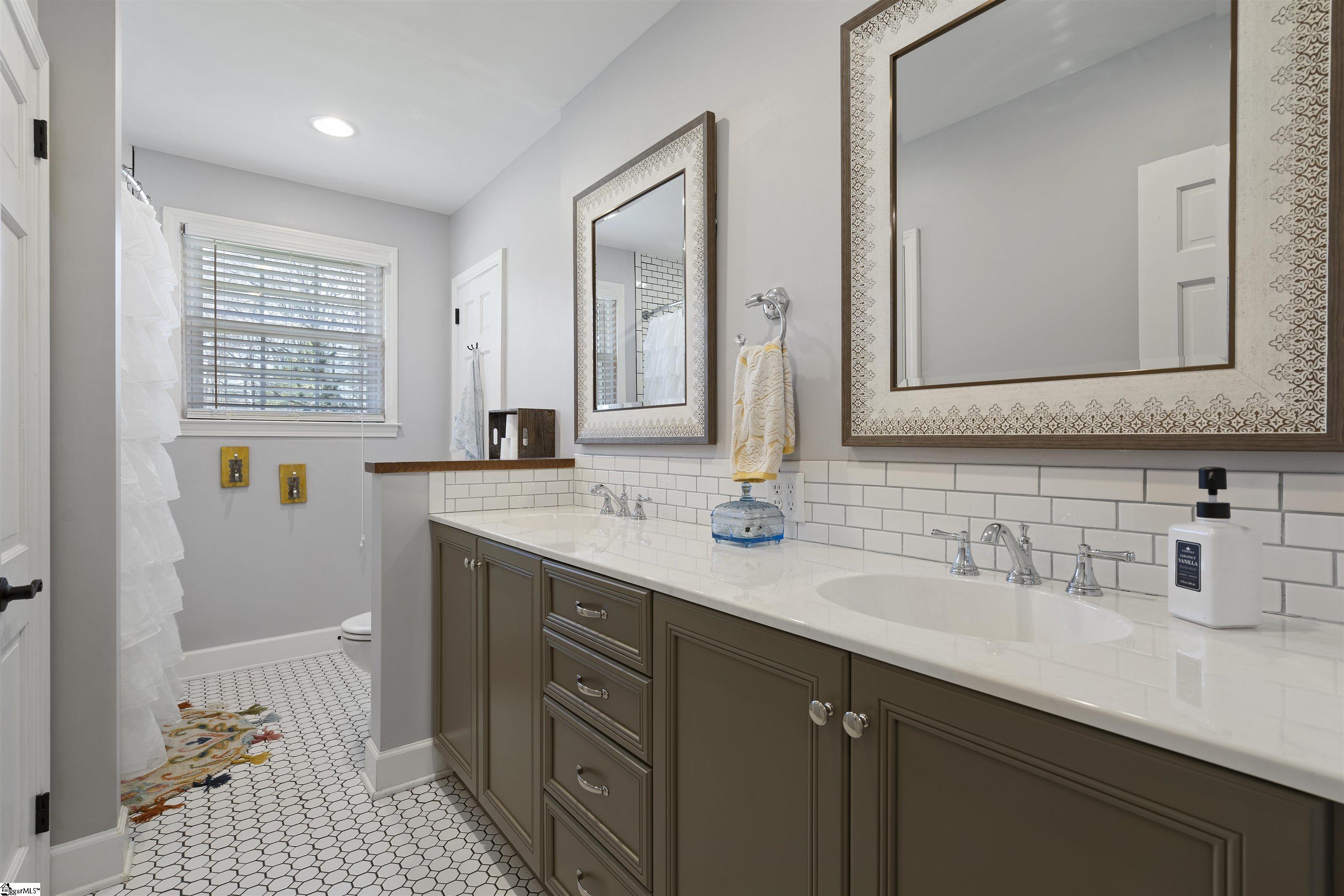 409 Rockmont Road, Unit 409 Greenville, SC 29615 - Photo 21 of 36 Gallery Image 21