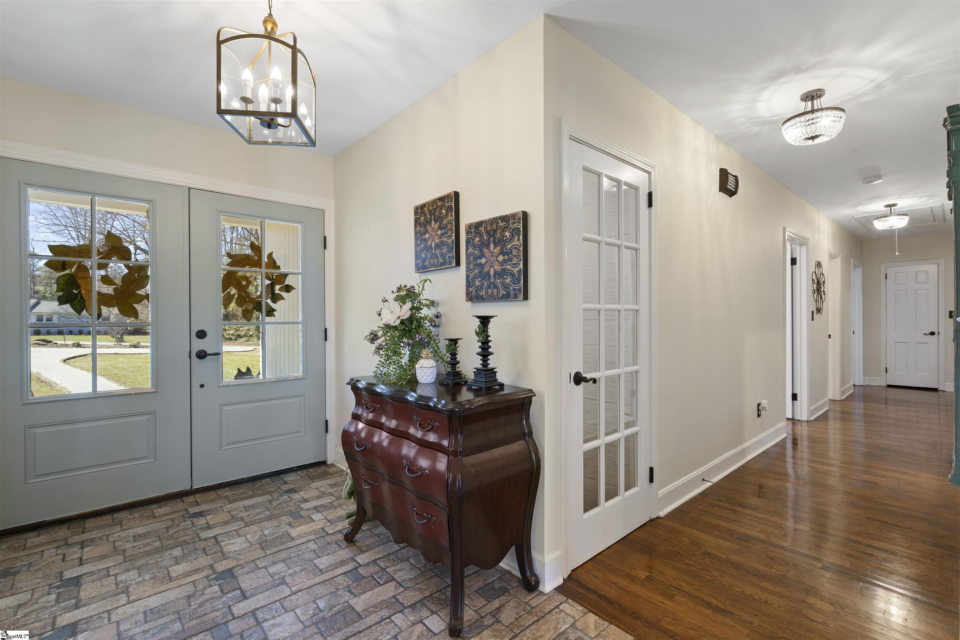 409 Rockmont Road, Unit 409 Greenville, SC 29615 - Photo 3 of 36 Gallery Image 3
