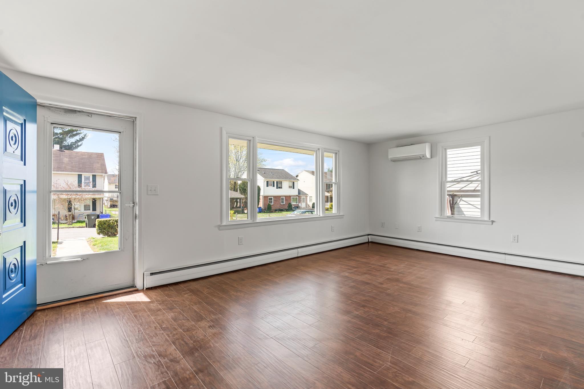 738 Medway Road Hagerstown, MD 21740 - Photo 7 of 44 Plenty of Natural Light