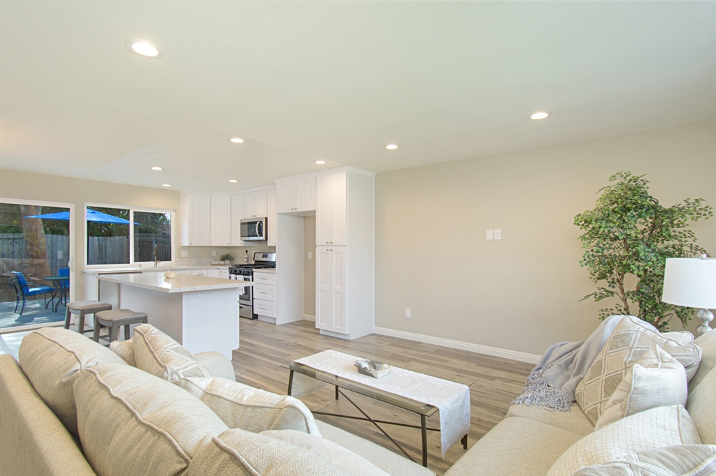 8401 Menkar Road San Diego, CA 92126 - Photo 5 of 20 Gallery Image 5