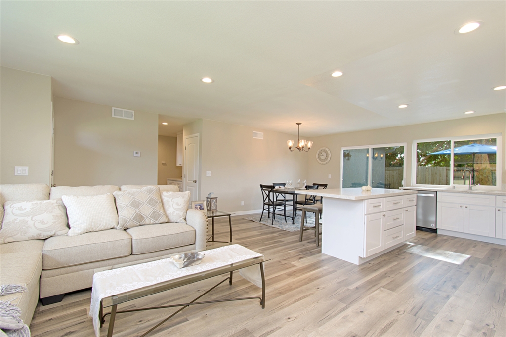 8401 Menkar Road San Diego, CA 92126 - Photo 6 of 20 Gallery Image 6