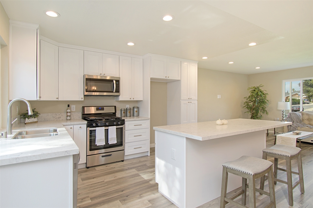 8401 Menkar Road San Diego, CA 92126 - Photo 9 of 20 Gallery Image 9