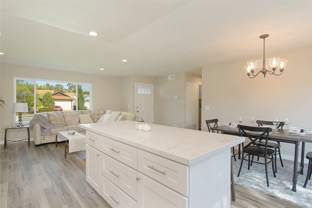 8401 Menkar Road San Diego, CA 92126 - Photo 10 of 20 Gallery Image 10