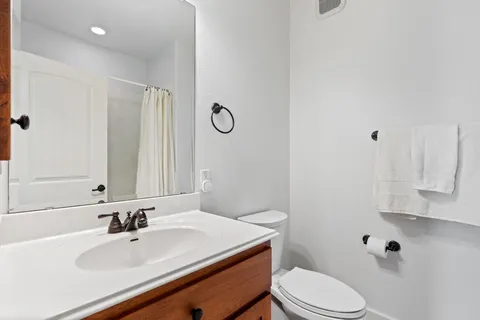 $350,000 | 6608 Lantern View Drive, Unit 102, Jonestown, TX 78645
