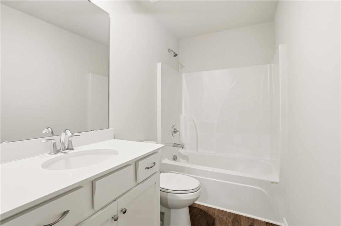 430 Bee Cove Way Pendleton, SC 29670 - Photo 20 of 30 Hallway Bathroom