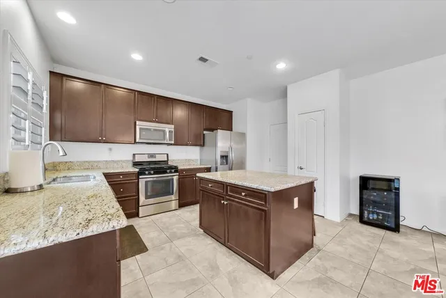 $675,000 | 15686 Slowik Court, Fontana, CA 92336