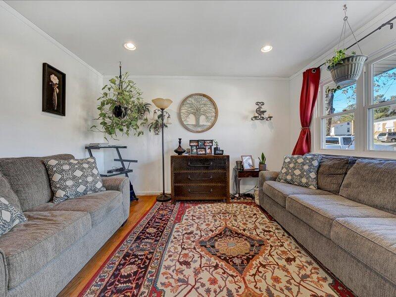 2771 Fernlawn Road Salem, VA 24153 - Photo 4 of 24 03-DSC00001