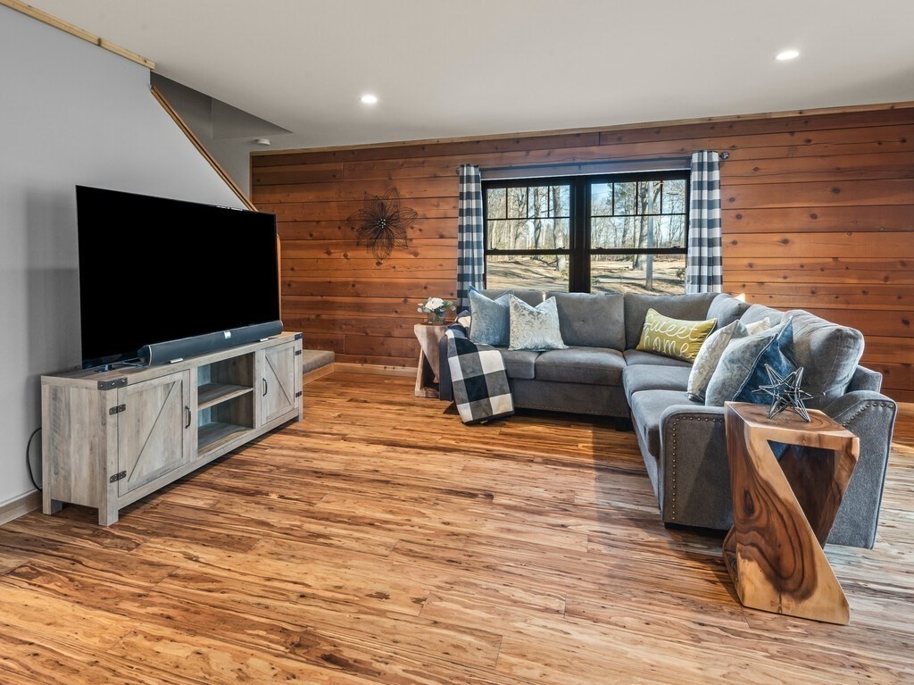 281 Warren Road Brimfield, MA 01010 - Photo 11 of 36