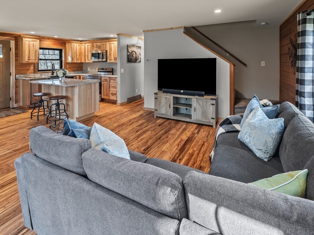 281 Warren Road Brimfield, MA 01010 - Photo 12 of 36