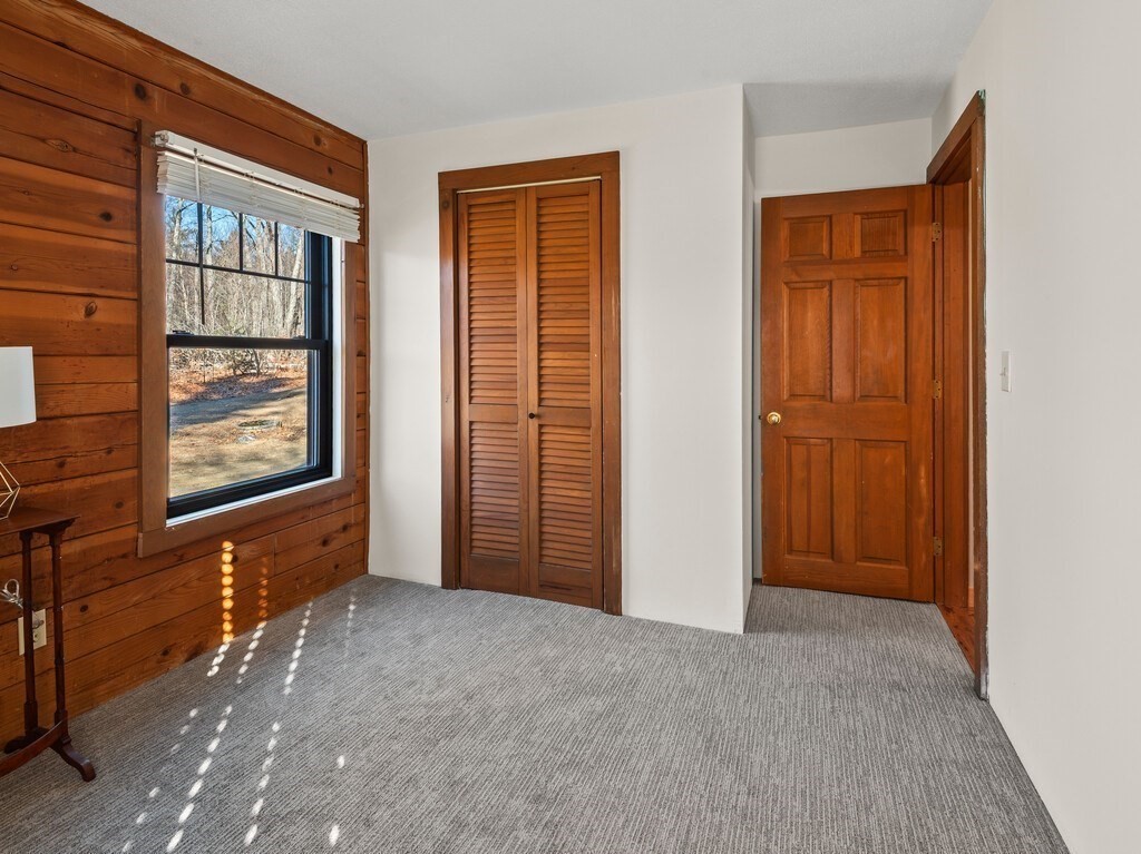 281 Warren Road Brimfield, MA 01010 - Photo 16 of 36