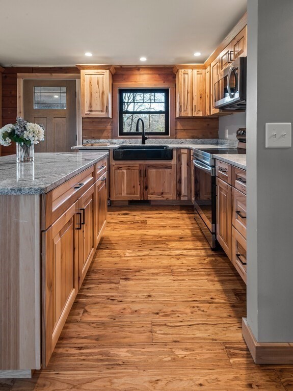 281 Warren Road Brimfield, MA 01010 - Photo 7 of 36