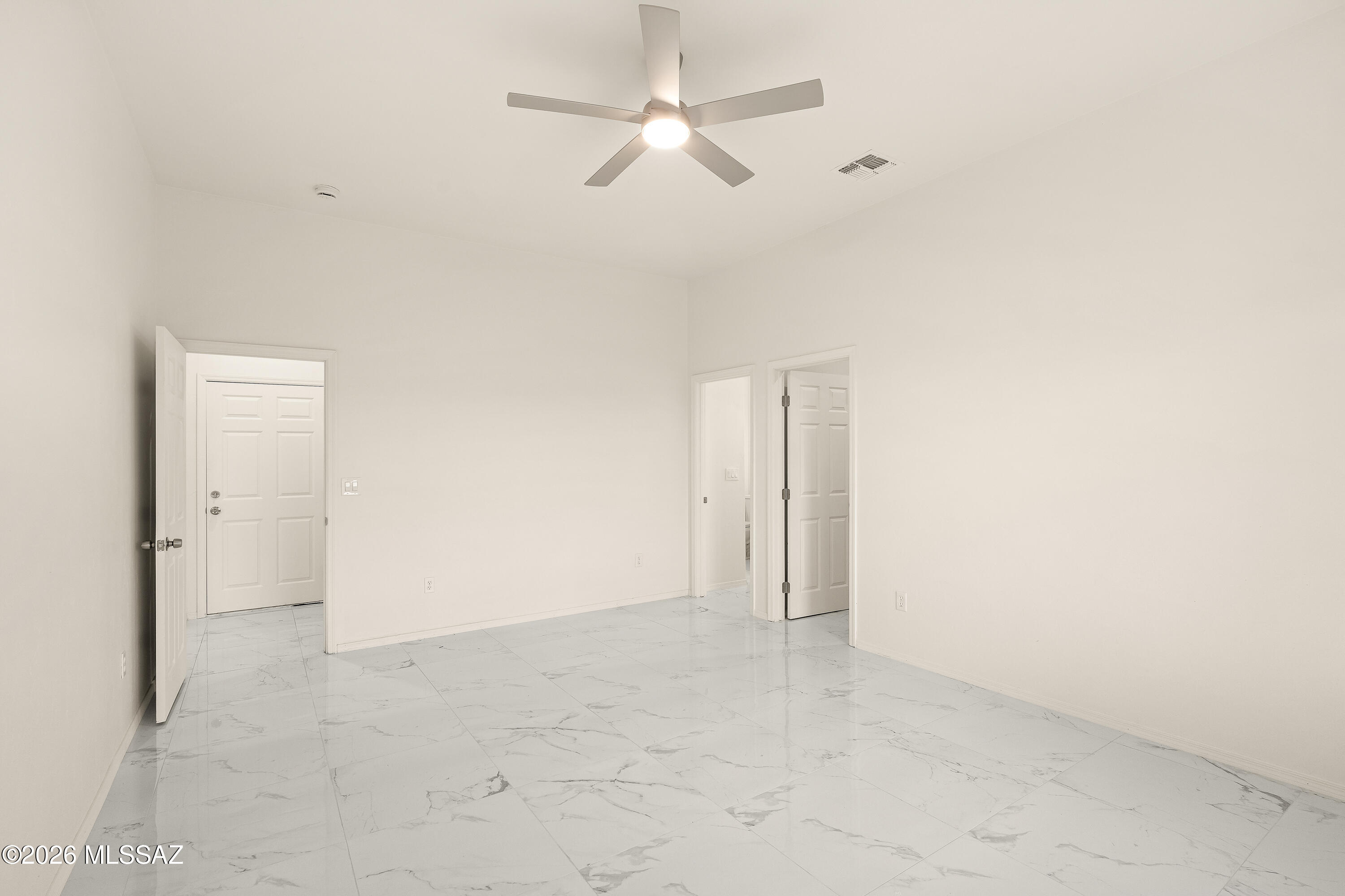 380 Polo Court Rio Rico, AZ 85648 - Photo 18 of 47 2 Interiors-10