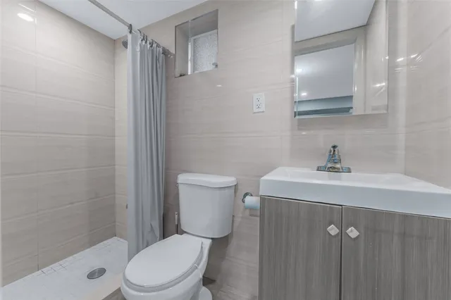 $1,398,000 | 56-40 Francis Lewis Boulevard | Auburndale