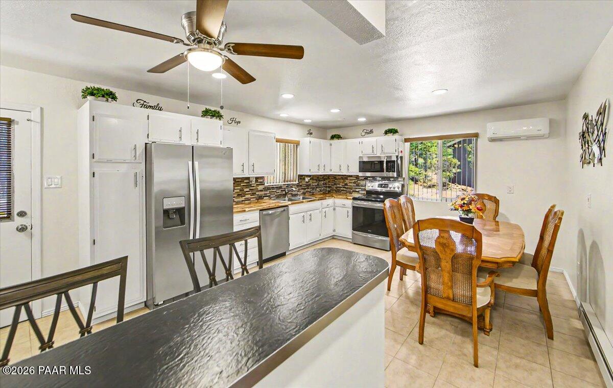 2182 West Mountain Laurel Road Prescott, AZ 86303 - Photo 5 of 25 Kitchen