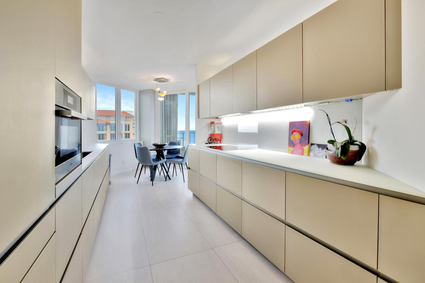 500 South Ocean Boulevard, Unit 1101 Boca Raton, FL 33432 - Photo 18 of 60 Kitchen